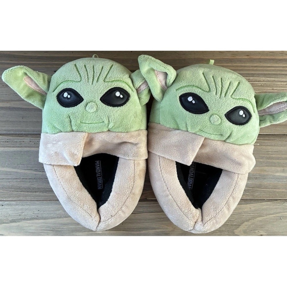 Mandalorian Houseshoes Boys Size‎ 11/12 Nerdy Cartoon Comfort